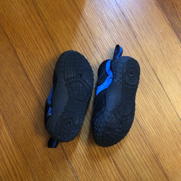 Water shoes for Toddlers - Picture 4 of 4